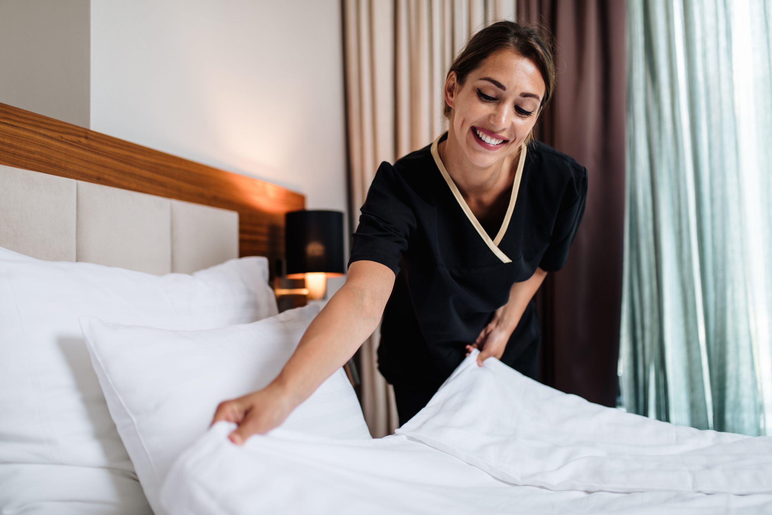 What are the benefits of hiring a maid service?